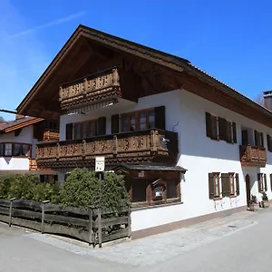  Apartment Ferienhaeuser Werdenfels